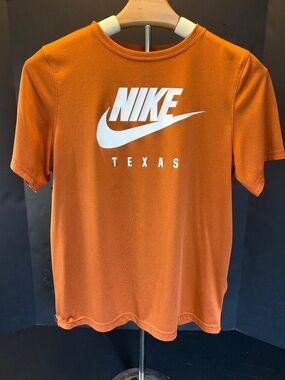 Nike big kids Orange Texas Logo T-Shirt